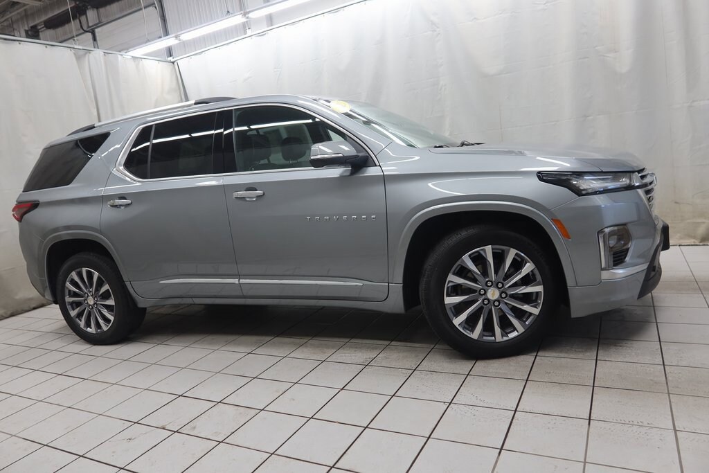 Used 2023 Chevrolet Traverse Premier SUV