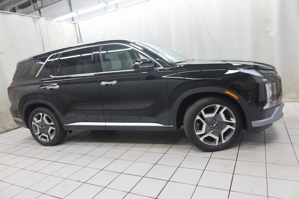 Used 2025 Hyundai Palisade SEL Premium