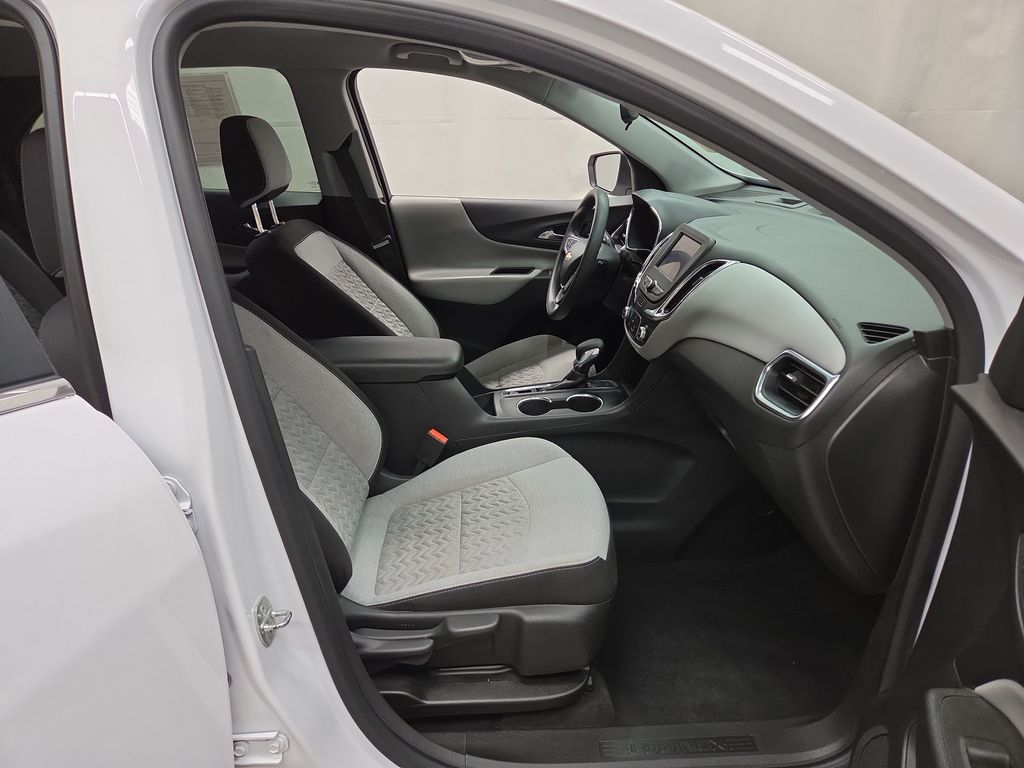 2022 Chevrolet Equinox LT - Photo 11