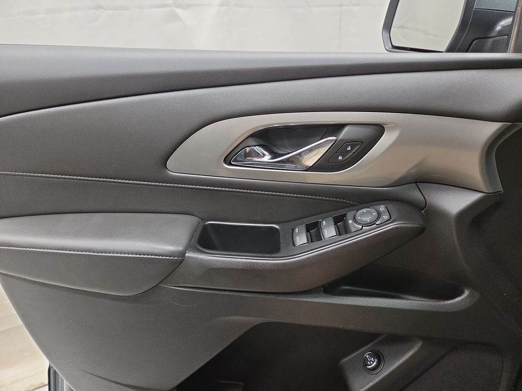 2023 Chevrolet Traverse 1LT - Photo 22