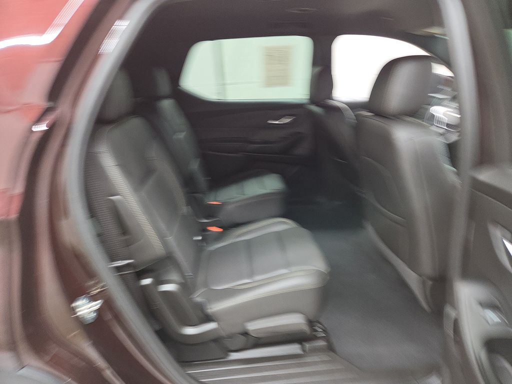 2023 Chevrolet Traverse 3LT - Photo 11