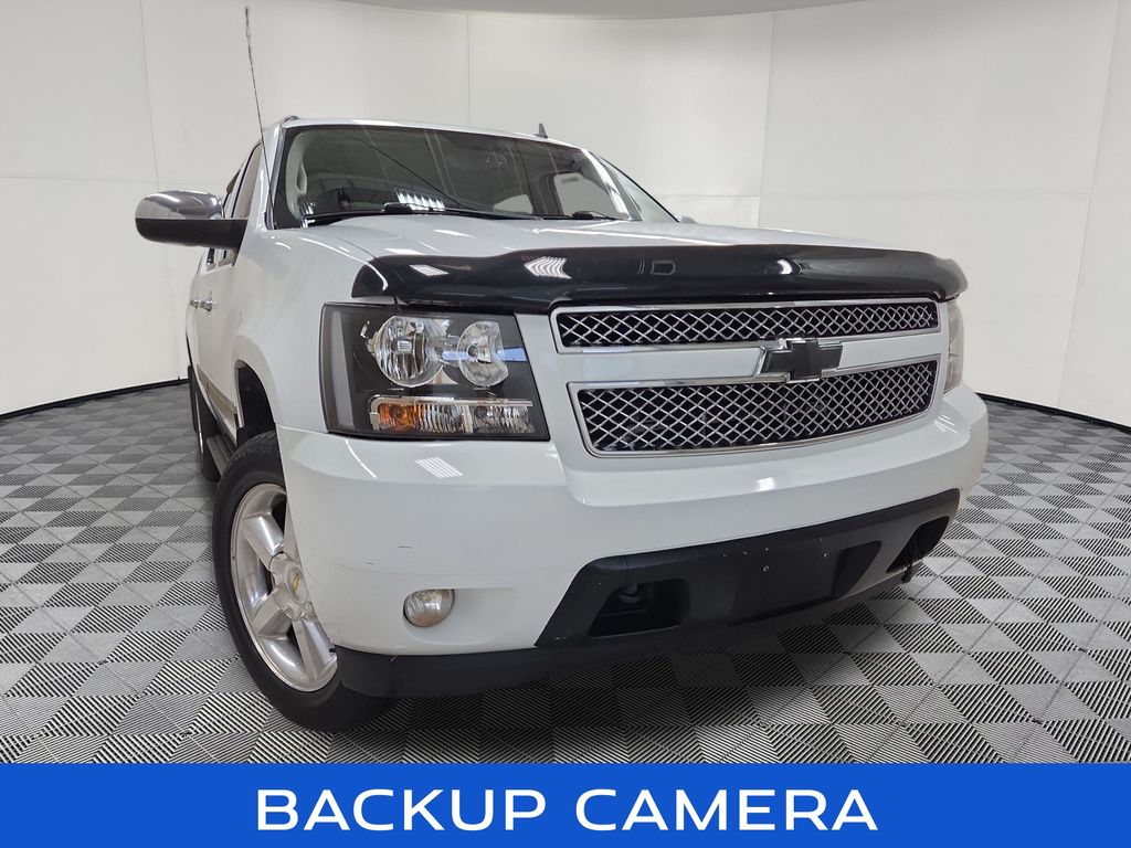 2010 Chevrolet Avalanche LTZ - Photo 2