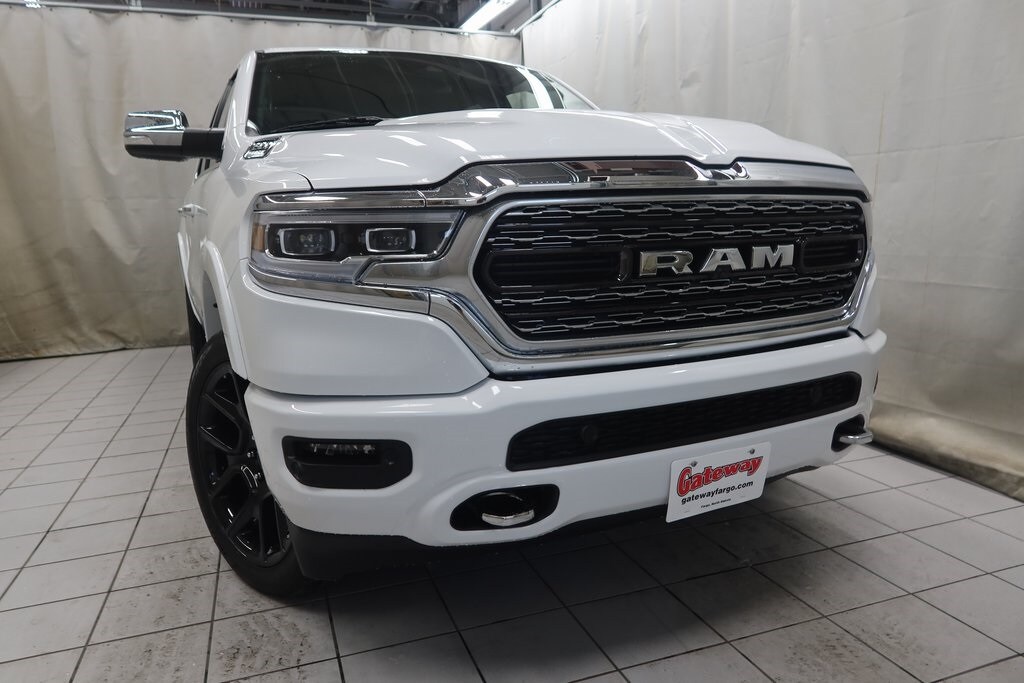 2020 Ram 1500 Limited photo 2