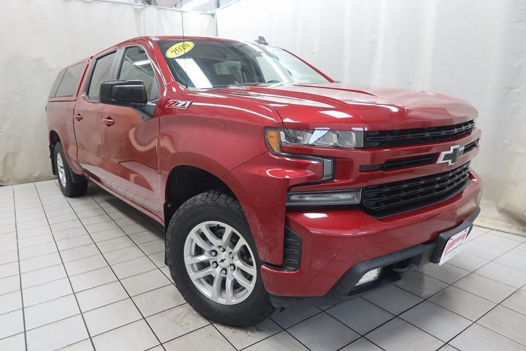 2020 Chevrolet Silverado 1500 RST photo 3