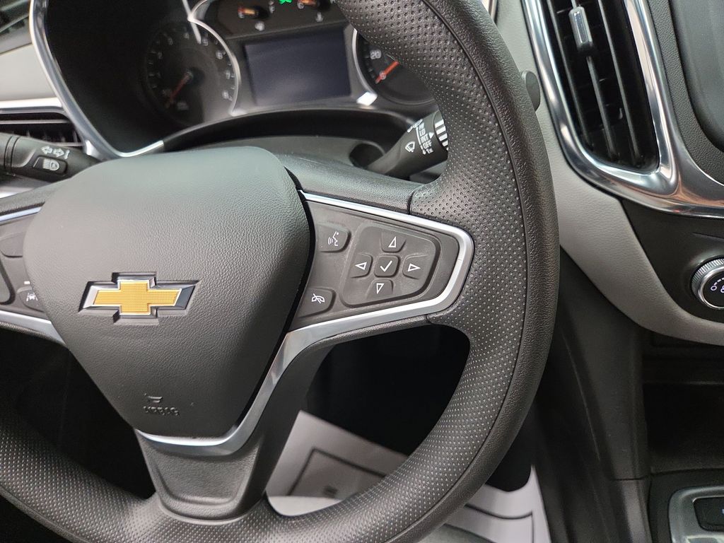 2022 Chevrolet Equinox LT - Photo 17