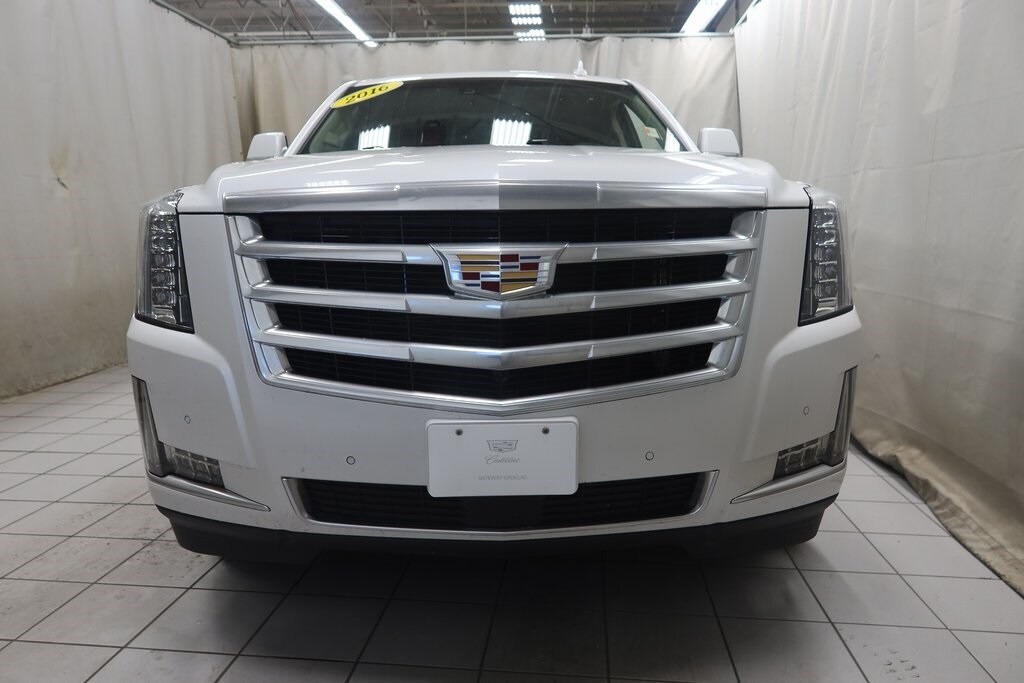 2016 Cadillac Escalade ESV Premium photo 4