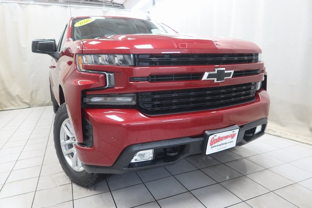 2020 Chevrolet Silverado 1500 RST photo 2