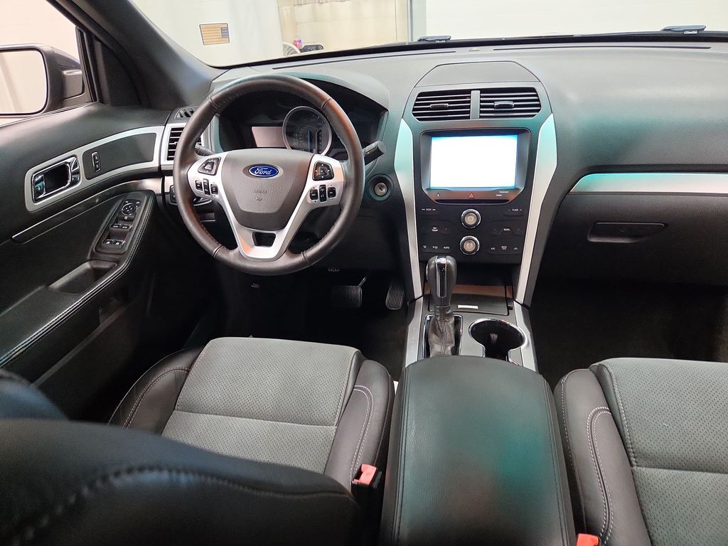 2015 Ford Explorer XLT - Photo 13