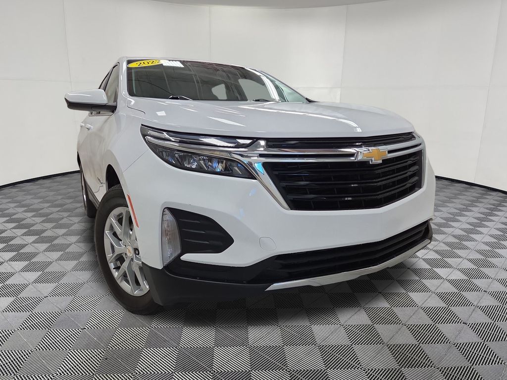 2022 Chevrolet Equinox LT - Photo 2