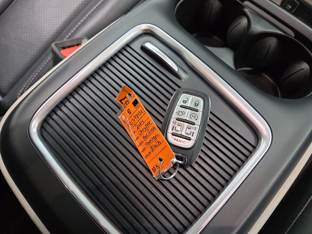 2024 Chrysler Pacifica Touring L - Photo 14