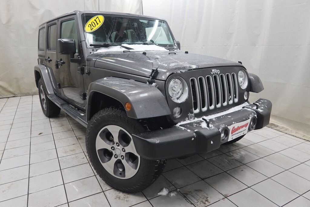 Used 2017 Jeep Wrangler JK Unlimited Sahara 4x4 SUV