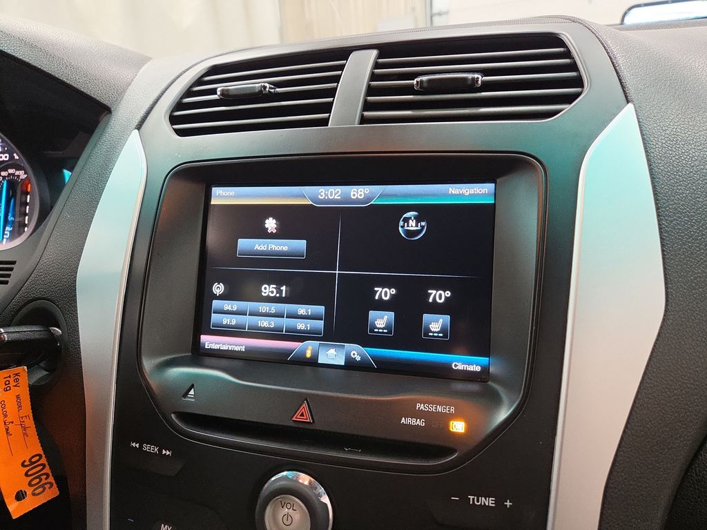 2015 Ford Explorer XLT - Photo 15