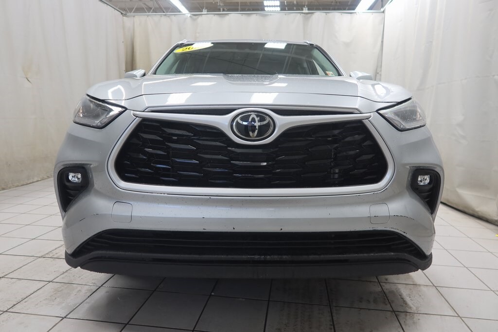 2022 Toyota Highlander XLE photo 4