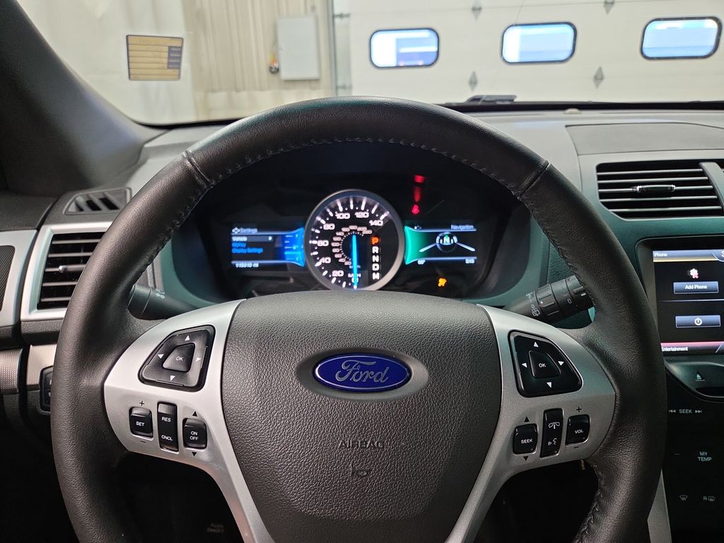 2015 Ford Explorer XLT - Photo 21