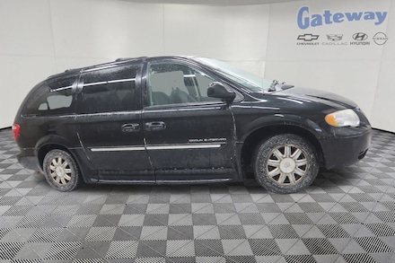 2006 Chrysler Town & Country Touring Van