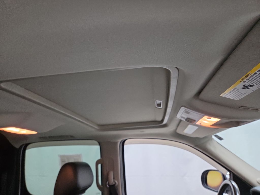 2010 Chevrolet Avalanche LTZ - Photo 12