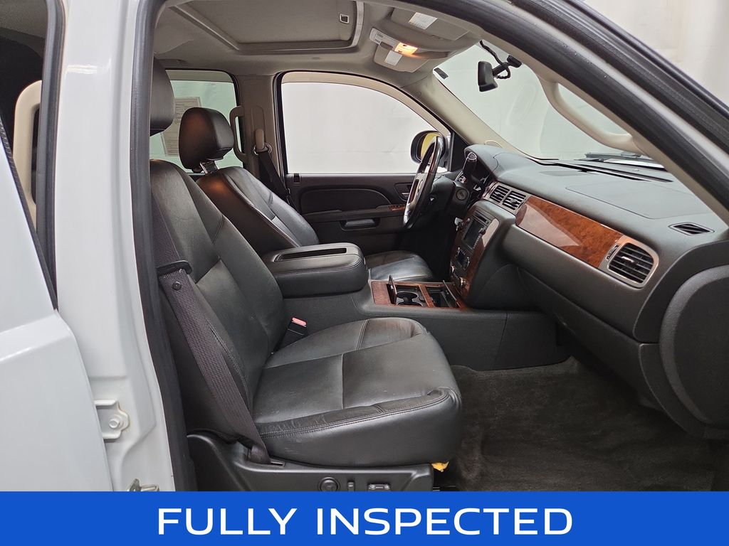 2010 Chevrolet Avalanche LTZ - Photo 11