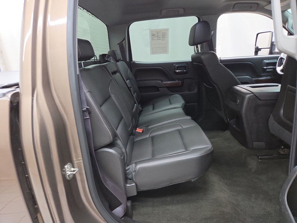 2015 GMC Sierra 2500HD SLT - Photo 9