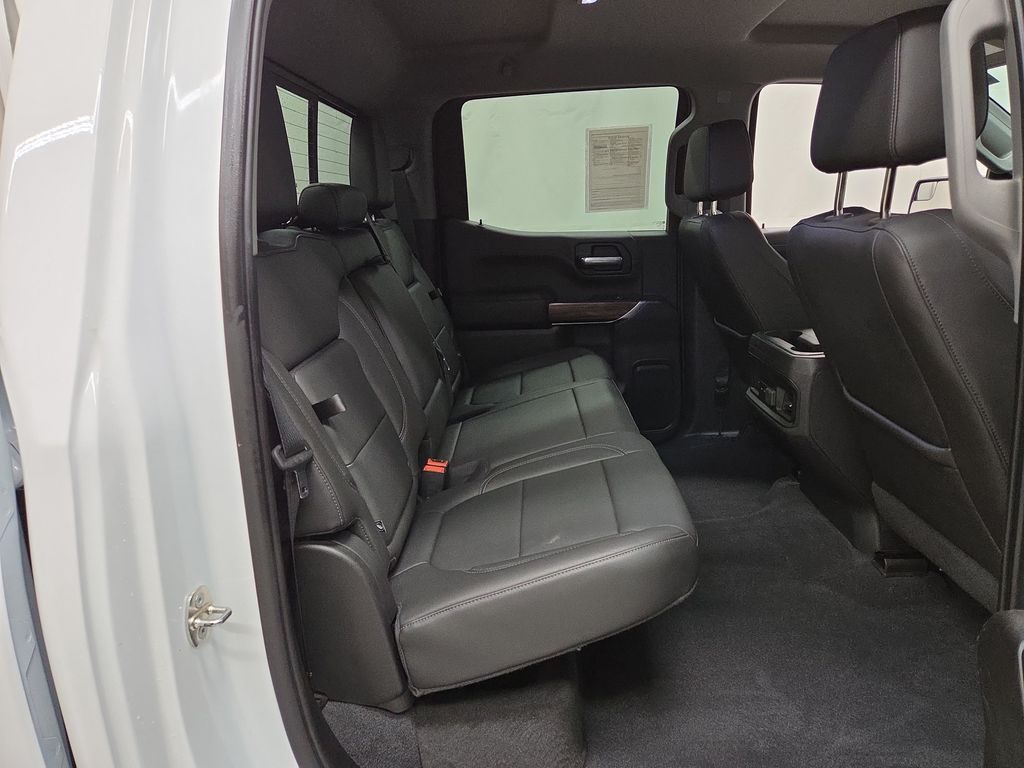 2019 Chevrolet Silverado 1500 RST - Photo 9