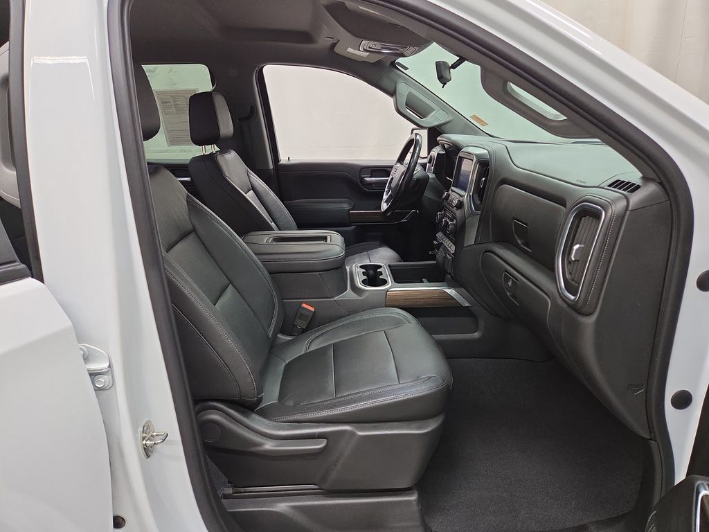 2019 Chevrolet Silverado 1500 RST - Photo 11