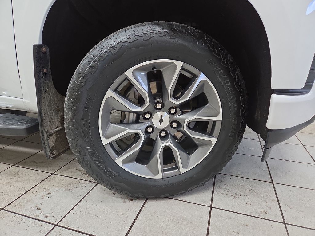 2019 Chevrolet Silverado 1500 RST - Photo 8