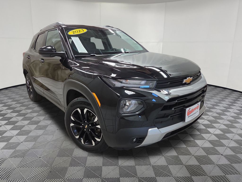 2023 Chevrolet TrailBlazer LT - Photo 3