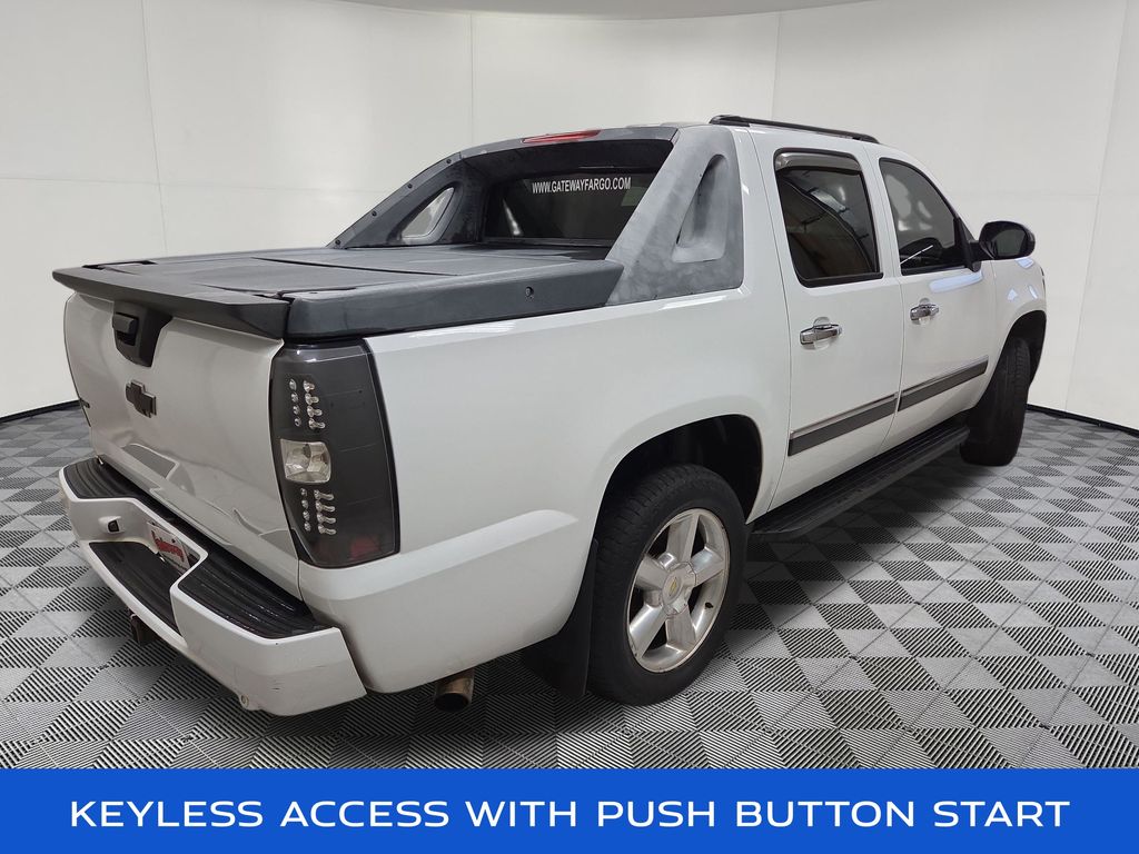 2010 Chevrolet Avalanche LTZ - Photo 4