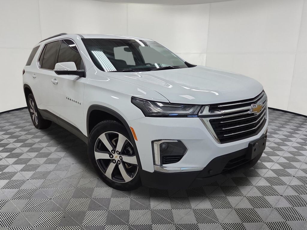 Used 2023 Chevrolet Traverse LT Leather SUV