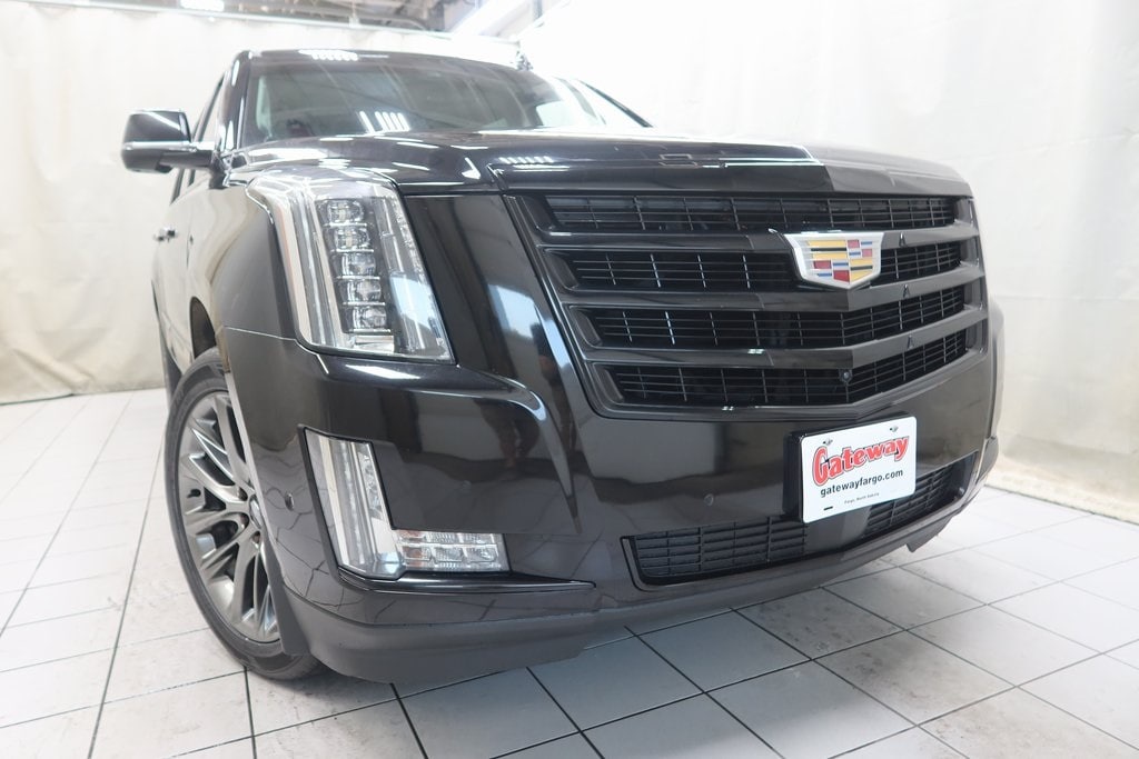 Used 2020 Cadillac Escalade ESV Premium Luxury with VIN 1GYS4JKJ8LR154359 for sale in Fargo, ND