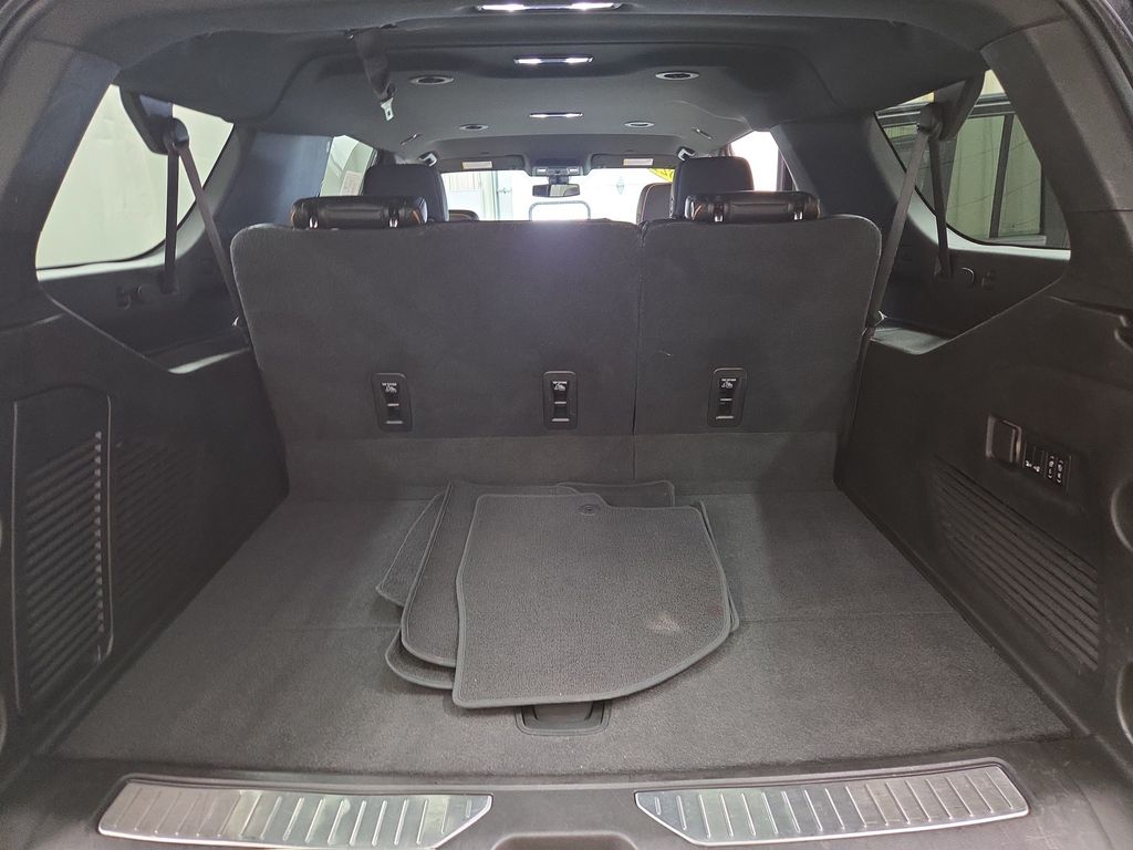 2021 GMC Yukon XL AT4 - Photo 9