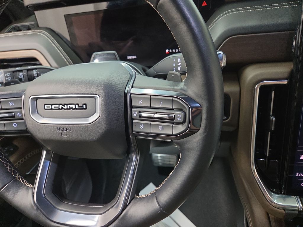 2025 GMC Yukon XL Denali Ultimate - Photo 20
