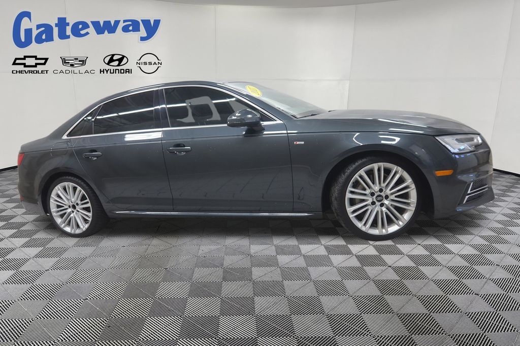 2017 Audi A4 2.0T quattro S tronic Prestige's photo