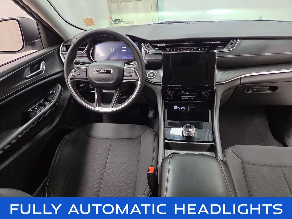 2024 Jeep Grand Cherokee Laredo - Photo 13