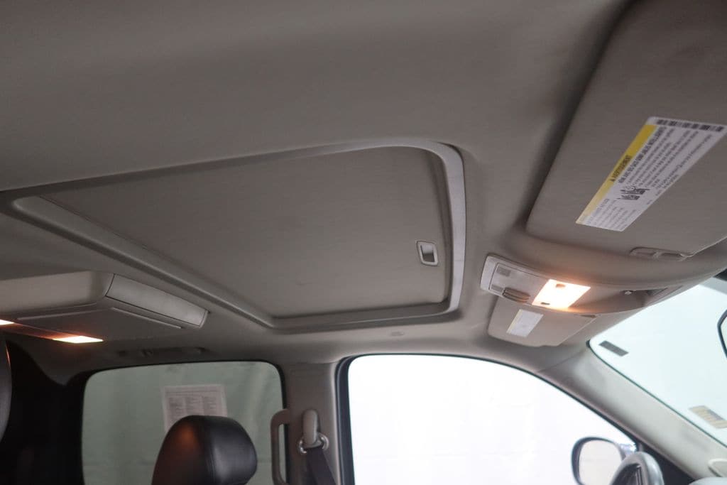 2013 Chevrolet Avalanche LTZ - Photo 12