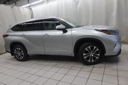 2022 Toyota Highlander XLE SUV