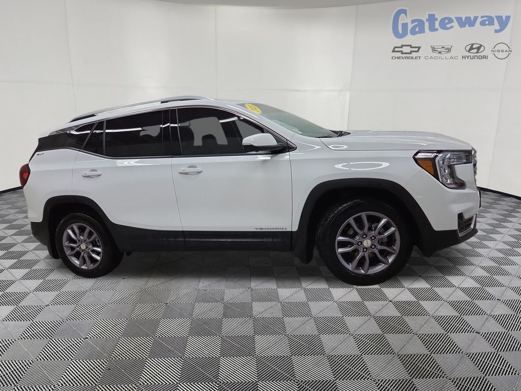 2023 GMC Terrain SLT AWD's photo