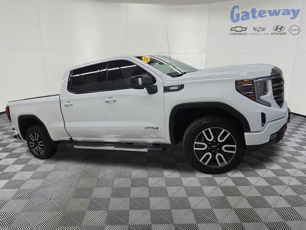 2023 GMC Sierra 4WD Crew Cab Short Box AT4's photo