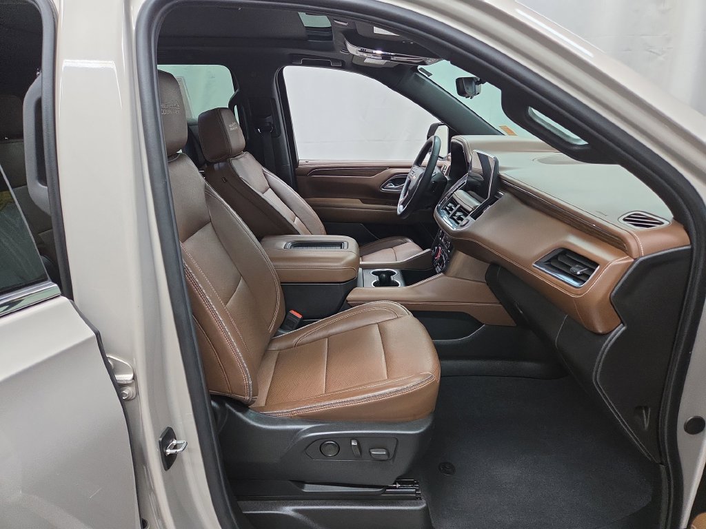 2024 Chevrolet Suburban High Country - Photo 13