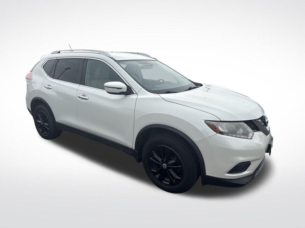 Used 2016 Nissan Rogue SV SUV