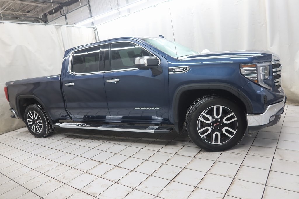 2022 GMC Sierra 1500 SLT's photo