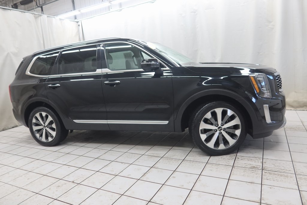 2020 Kia Telluride S's photo