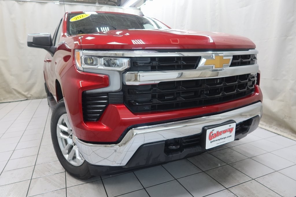 Used 2023 Chevrolet Silverado 1500 LT with VIN 3GCPDDEK3PG147472 for sale in Fargo, ND