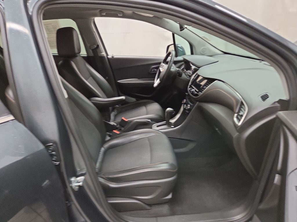 2019 Chevrolet Trax LT - Photo 11
