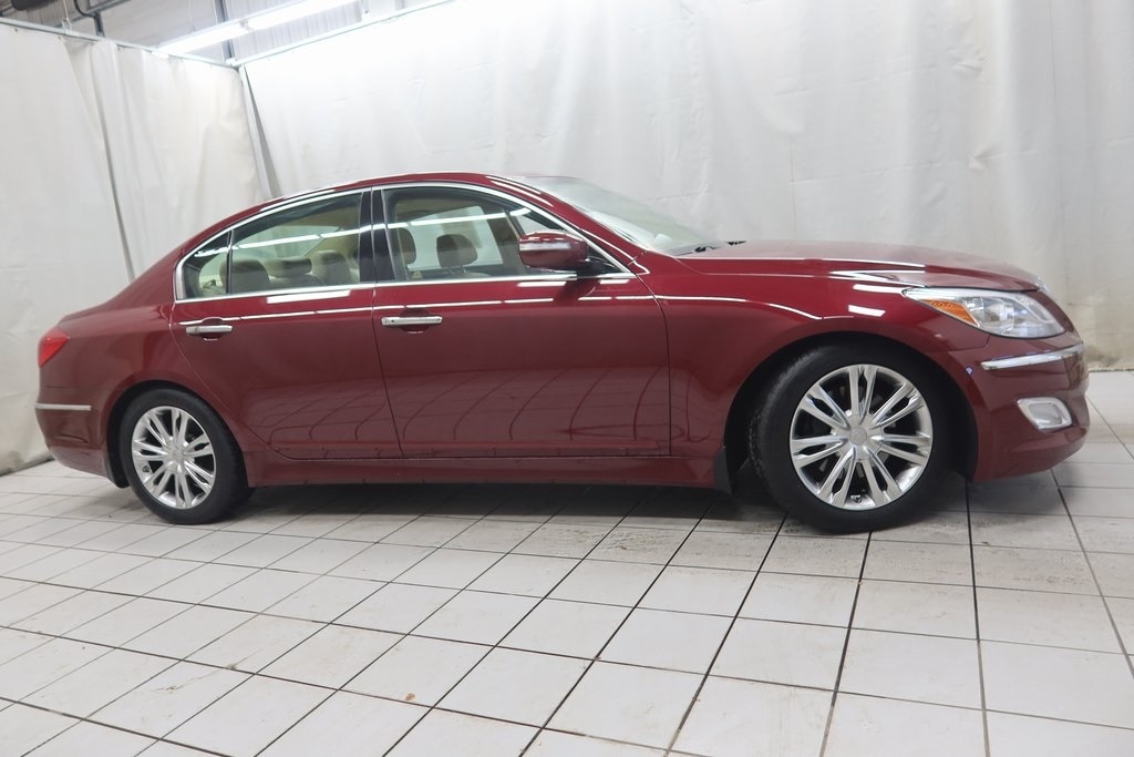 2013 Hyundai Genesis