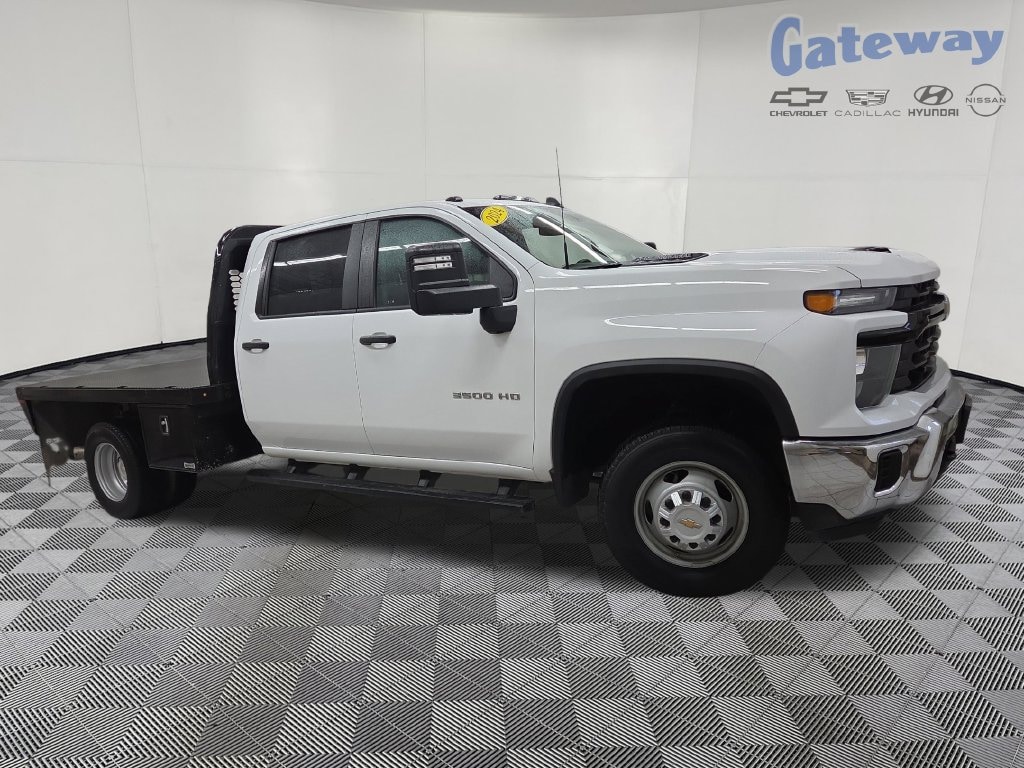 Used 2024 Chevrolet Silverado 3500 HD Chassis Work Truck Truck Crew Cab