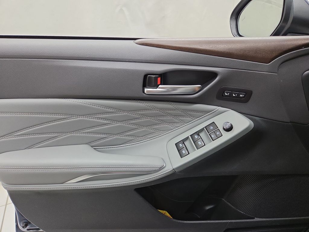 2021 Toyota Avalon Limited - Photo 22