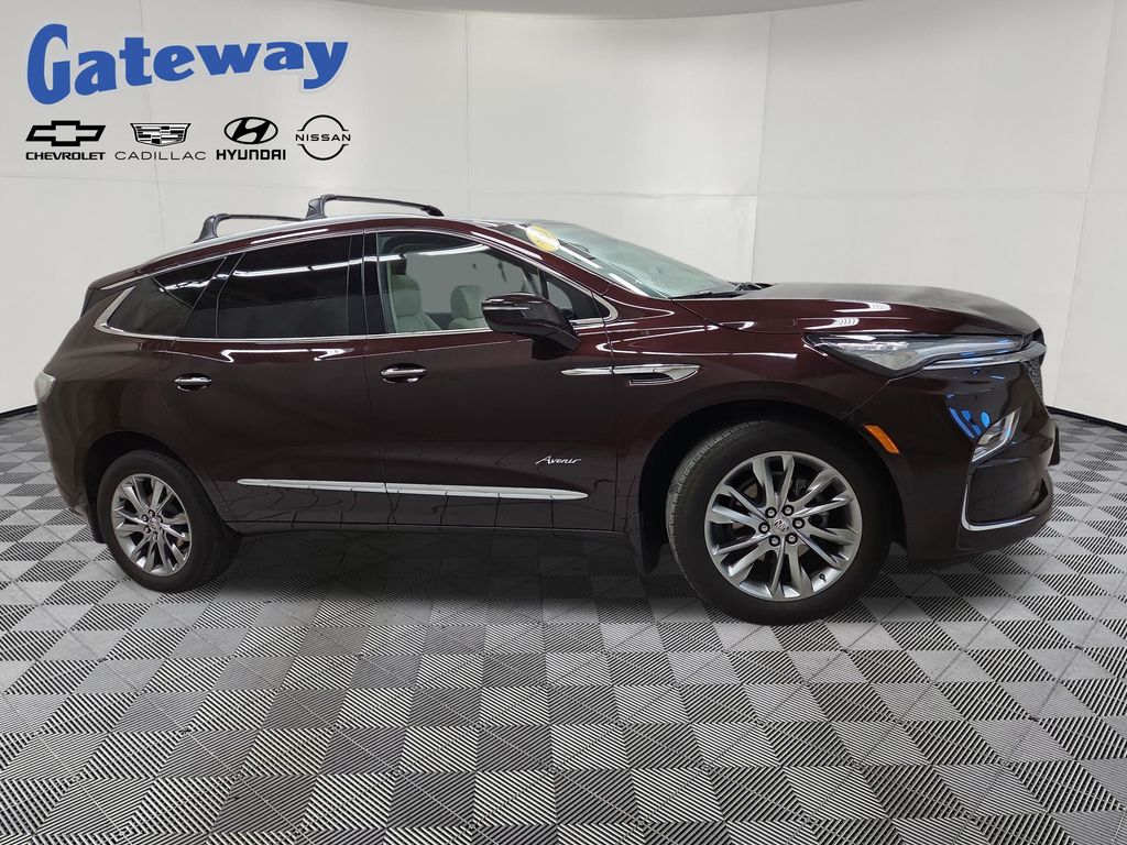 2023 Buick Enclave Avenir AWD's photo