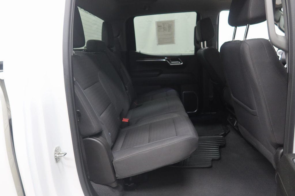 2024 Chevrolet Silverado 1500 LT - Photo 12