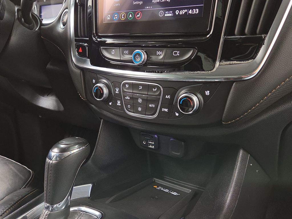 2020 Chevrolet Traverse Premier - Photo 16