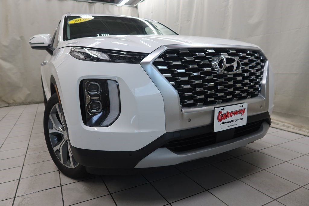 Used 2020 Hyundai Palisade SEL with VIN KM8R4DHE5LU073392 for sale in Fargo, ND